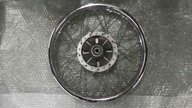 バイクパーツ　GS50　NA41A-102xxx　の　リアホイール *1654824669　【中古】【送料込】
