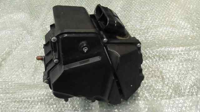 バイクパーツ　MT-25　RG43J-005xxx　の　エアクリーナーボックス *1658453848　【中古】【送料込】