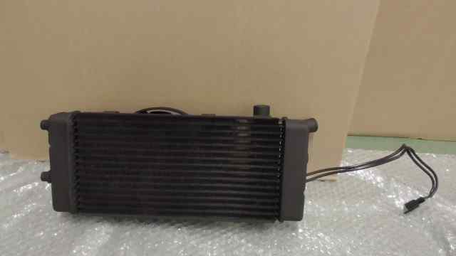 バイクパーツ スティード400 NC26-1390xxx の ラジエター *1661501285 【中古】【送料込】