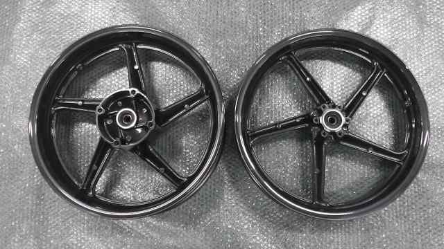バイクパーツ　VTR250　MC33-1021xxx　の　ホイールセット *1661842208　【中古】【送料込】 26,813円