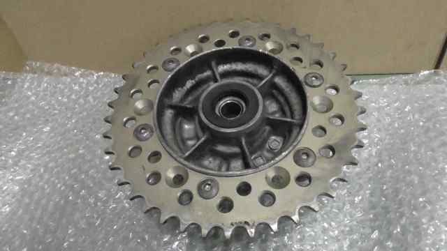 バイクパーツ　ジェイド　MC23-1201xxx　の　スプロケット *1667354351　【中古】【送料込】