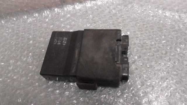 バイクパーツ　V-TWIN マグナ　MC29-1014xxx　の　CDI *1669339453　【中古】【送料込】