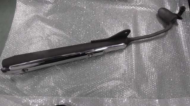 バイクパーツ　カブ50　AA04-1003xxx　の　マフラー　傷 *1669942062　【中古】【送料込】