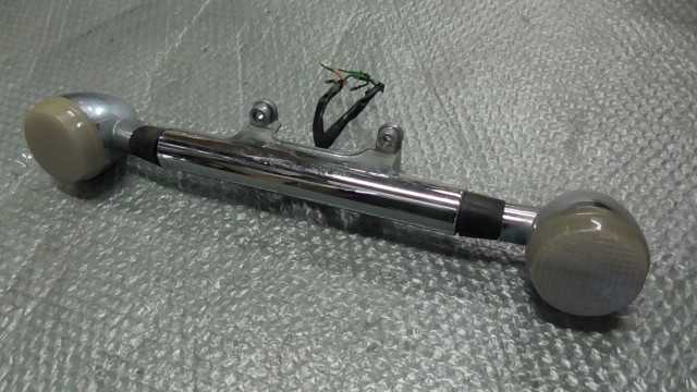バイクパーツ　シャドウ400　NC34-1200xxx　の　フロントウインカー左右 *1670559663　【中古】【送料込】