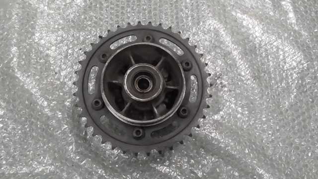 バイクパーツ　CBR250R ABS　MC41-1007xxx　の　スプロケット *1674094747　【中古】【送料込】