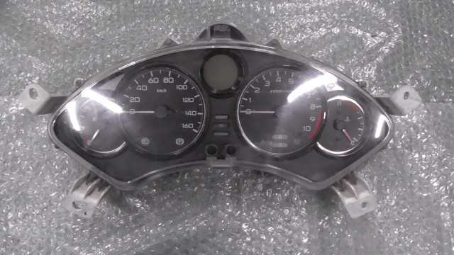 バイクパーツ　フォルツァZ　MF08-1207xxx　の　メーター　 *1675992527　【中古】【送料込】