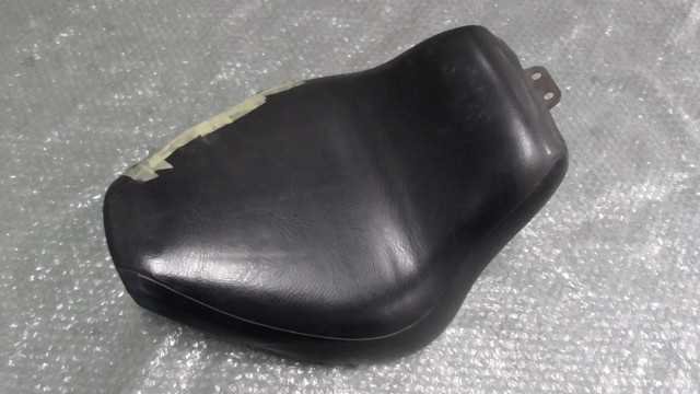 バイクパーツ　ドラッグスター400　VH01J-017xxx　の　シート　破れ *1677226288　【中古】【送料込】