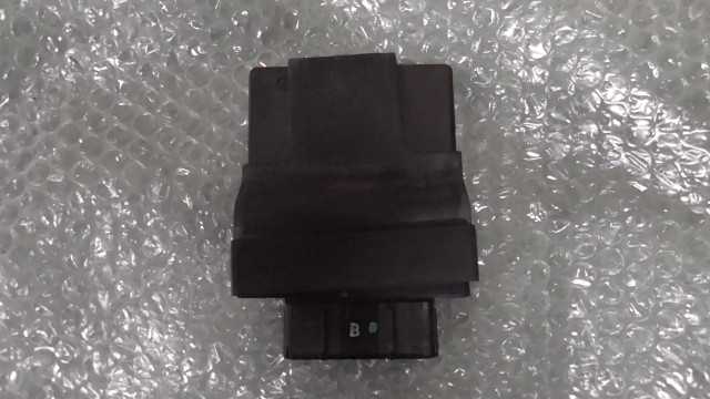バイクパーツ　N-MAX125　SED6J-012xxx　の　CDI *1677641806　【中古】【送料込】