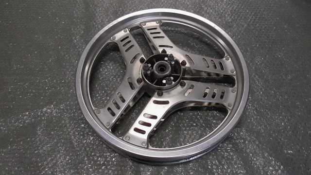 バイクパーツ　マグナ50　AC13-1022xxx　の　フロントホイール *1681178917　【中古】【送料込】｜バイクCITY
