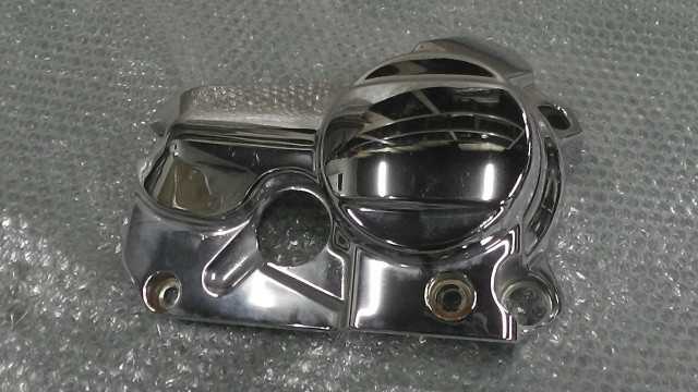 バイクパーツ　ドラッグスター400　4TR-098xxx　の　エンジンカバー　右 *1681262033　【中古】【送料込】
