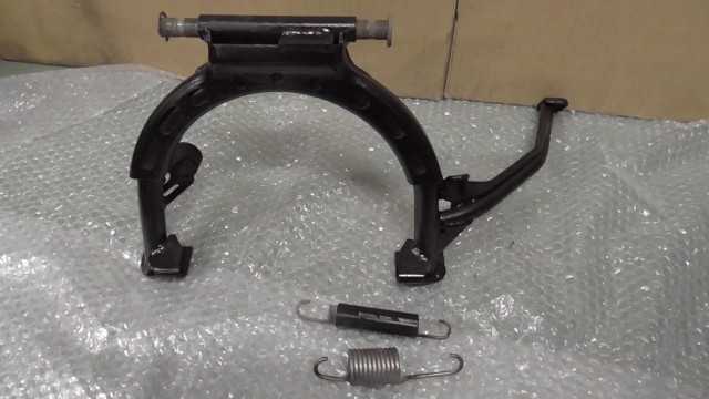 バイクパーツ　マジェスティS　SG28J-014xxx　の　センタースタンド　 *1681353167　【中古】【送料込】