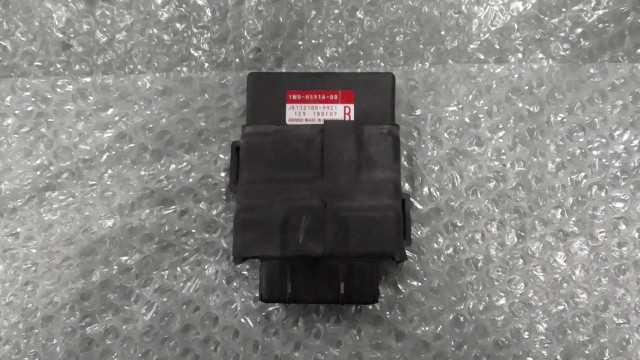 バイクパーツ　YZF-R25　RG10J-002xxx　の　CDI *1682474012　【中古】【送料込】