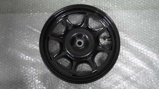 バイクパーツ　ビーノ４スト　FI　AY02　の　リアホイール　 *1683684347　【中古】【送料込】