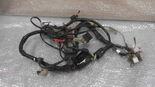 バイクパーツ　カブ 50 FI カスタム　AA01-1748xxx　の　メインハーネス *1684894269　【中古】【送料込】