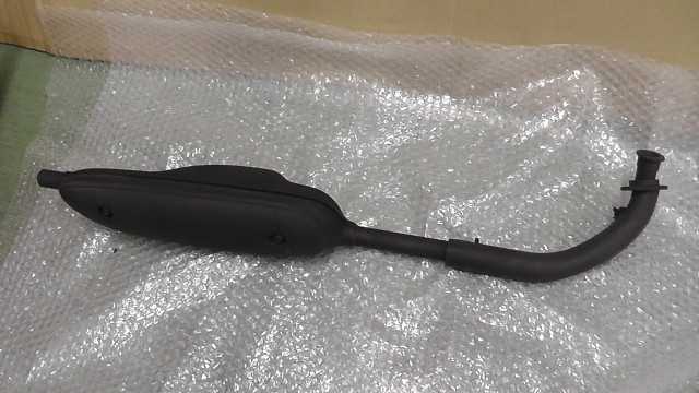 バイクパーツ　シャリー 6V　CF50-2580xxx　の　マフラー　傷　社外 *1686014112　【中古】【送料込】