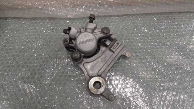 バイクパーツ　VTR250　MC33-1002xxx　の　リアキャリパー *1686100778　【中古】【送料込】