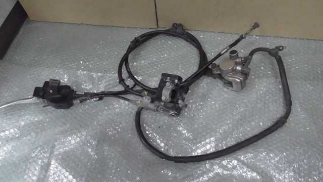 バイクパーツ　ライブディオコンビブレーキ　AF35　の　コンビブレーキ　M8 *1687230174　【中古】【送料込】