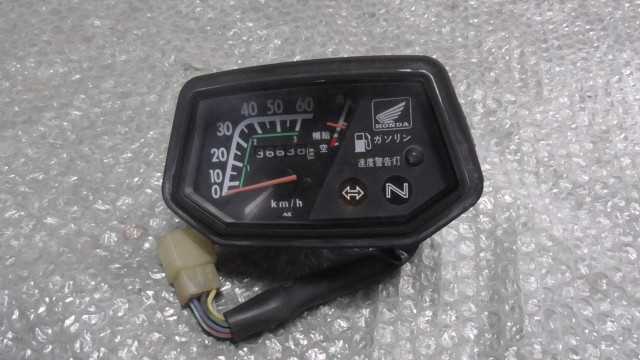 バイクパーツ　シャリー　CF50-3903xxx　の　メーター *1689211094　【中古】【送料込】