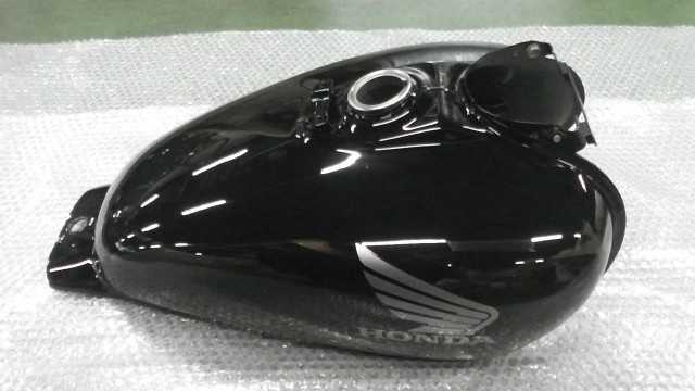 バイクパーツ　マグナ50　AC13-1202xxx　の　タンク　さらさら音 *1689836488　【中古】【送料込】｜バイクCITY