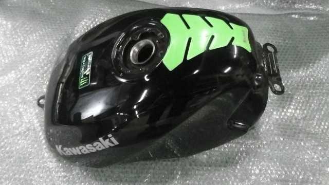 BALIUS純正タンク　レストア品 楽天市場】バリオスタンクカワサキ純正バイク部品ZR250Aカスタム