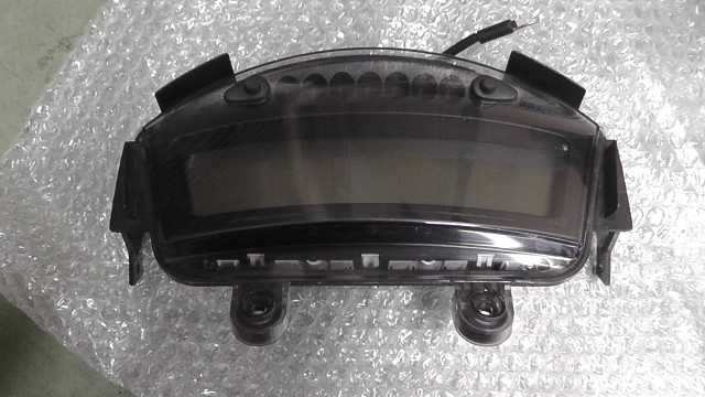 バイクパーツ　トリシティ155　SG37J-002xxx　の　メーター *1692853527　【中古】【送料込】
