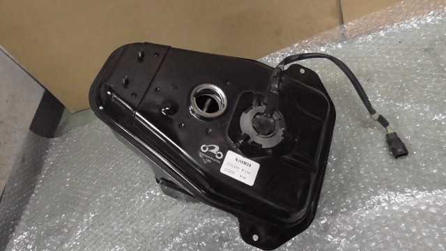 バイクパーツ　ジャイロX　TD02-1104xxx　の　タンク *1695178166　【中古】【送料込】