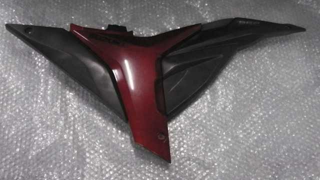 バイクパーツ　ジグサー150　NG4BG-101xxx 　の　サイドカウル　右　 *1696469337　【中古】【送料込】