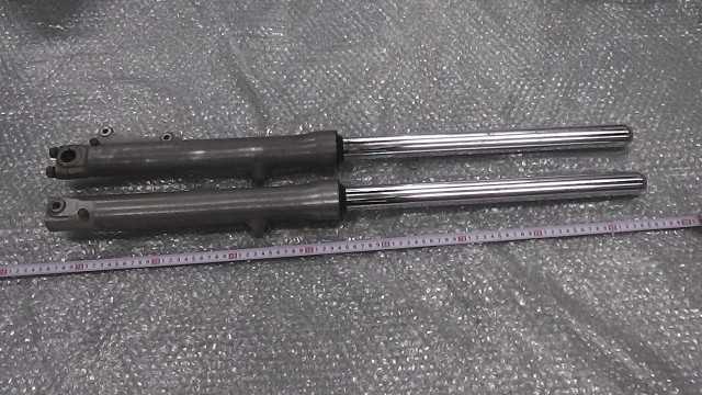 バイクパーツ　レブル250　MC13-1800xxx　の　フロントフォーク *1696988465　【中古】【送料込】