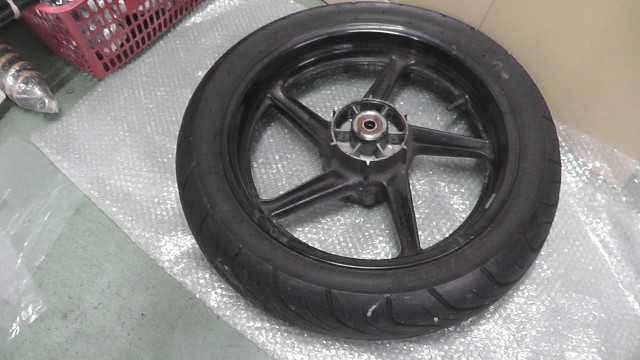 バイクパーツ　VTR250　MC33-1021xxx　の　リアホイール　タイヤ *1701414785　【中古】【送料込】