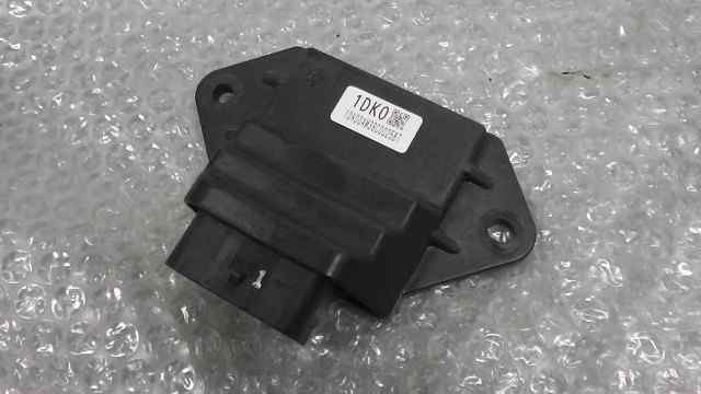 バイクパーツ　S-MAX155　RKRSG2710DA017xxx　の　CDI *1566876138　【中古】【送料込】