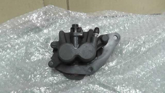 バイクパーツ　YZF-R3　RH07J-001xxx　の　フロントキャリパー　 *1703573451　【中古】【送料込】