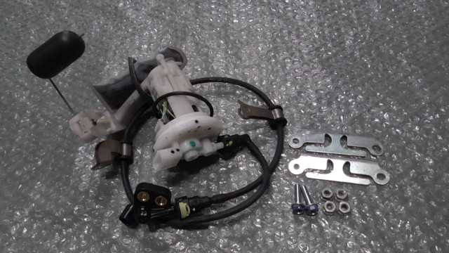 バイクパーツ　ジョグ(FI)　AY01-1111xxx　の　燃料ポンプ　 *1706576175　【中古】【送料込】｜バイクCITY