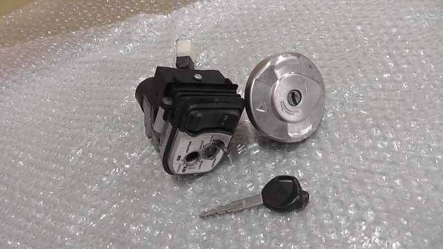 バイクパーツ　ダンク　AF74-1009xxx　の　キーセット *1707879210　【中古】【送料込】