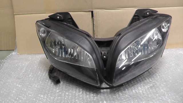 バイクパーツ　YZF-R15　ME11CK014C2020　の　ヘッドライト　 *1708477506　【中古】【送料込】｜バイクCITY 9,266円