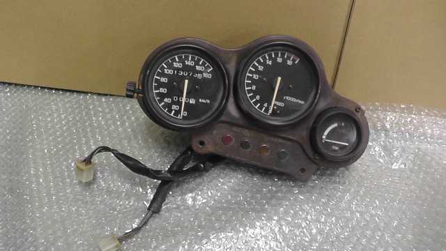 楽天市場】バイクパーツ FZR250 2KR-126xxx の メーター *1673397541