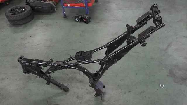 バイクパーツ　YBR125　LBPPCJLH4D0006xxx　の　フレーム *1577152207　【中古】【送料込】｜バイクCITY