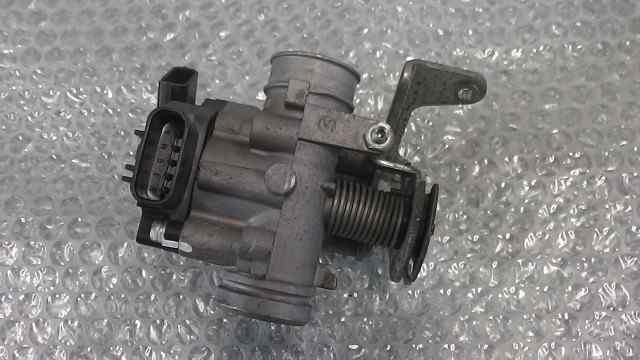 バイクパーツVOXSA31J-321xxxのスロットルボディ*1577241951【中古】【送料込】