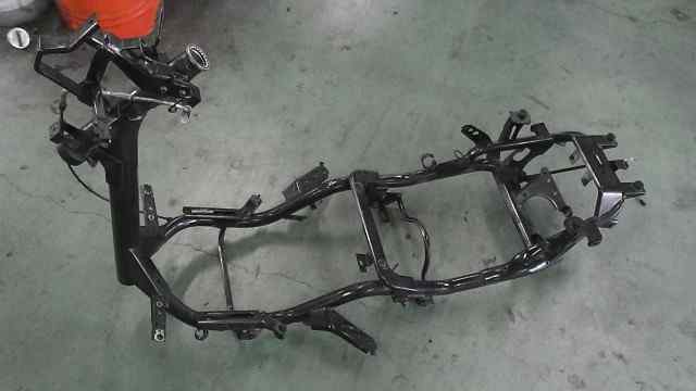 バイクパーツ　BW’S 4スト　SA44J-004xxx　の　フレーム 書類付 *1579490184　【中古】【送料込】