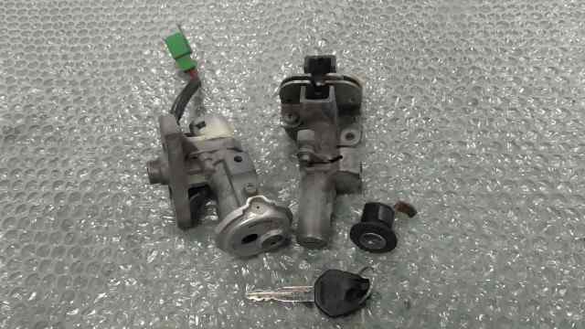 バイクパーツ　ZZ（ジーツー）　CA1PB-149xxx　の　キーセット 3/3 *1601621275　【中古】【送料込】