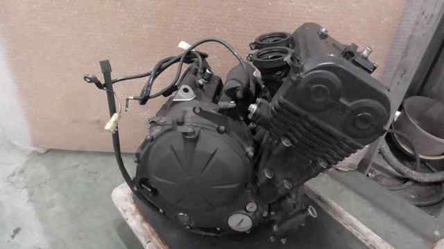 バイクパーツ　Ninja 400R　ER400B-A08xxx　の　エンジン *1605231219　【中古】【送料込】