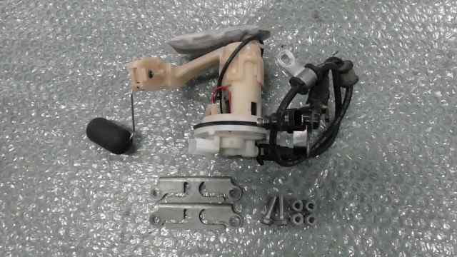 バイクパーツ　ディオ110　JF31-1014xxx　の　ヒューエルポンプ *1606872997　【中古】【送料込】