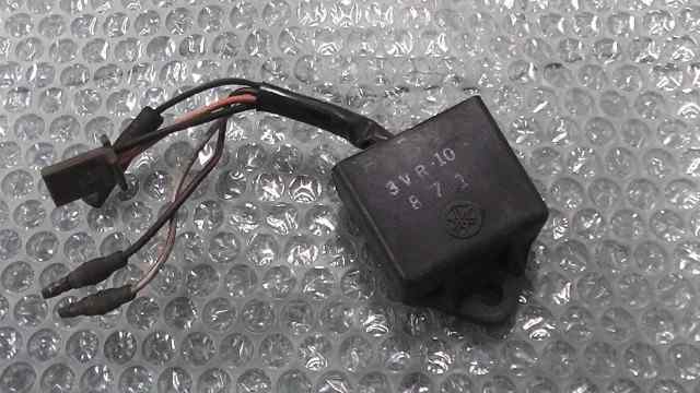 バイクパーツ　BW’S100　LPRSB02148A190xxx　の CDI *1609116853　【中古】【送料込】