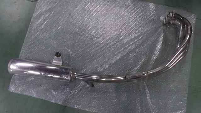 バイクパーツ　バンディット250　GJ74A-102xxx　の　マフラー　傷　凹み *1619483105　【中古】【送料込】