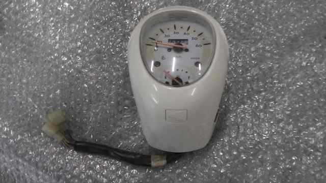 バイクパーツ　クレアスクーピー　AF55-1514xxx　の　メーター *1625189431　【中古】【送料込】