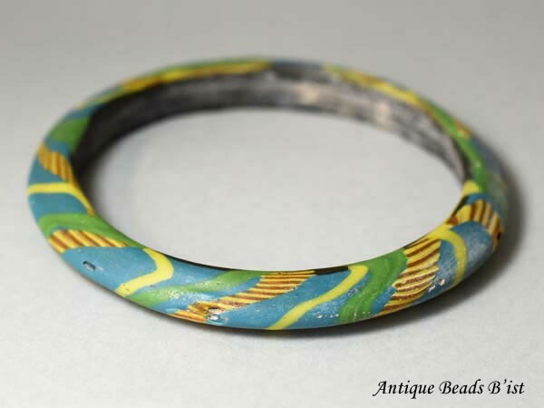 楽天市場】【1910】古代ローマングラス青緑色の七色銀化腕輪【とんぼ玉