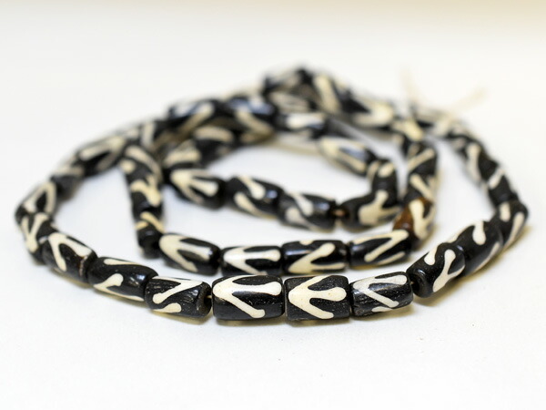 ○わくわく とんぼ玉☆カウボーンバティックS紋様丸管型ビーズ一連K