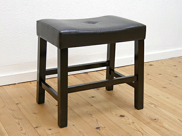 座面高 約42cm 木製ダイニングチェア 1038 低い椅子 スツール　カプチーノ色 レザー張り こげ茶色 奥行30cm コンパクトサイズ ダイニングスツール 座り心地の良いレザークッション背無しイス｜BANJO