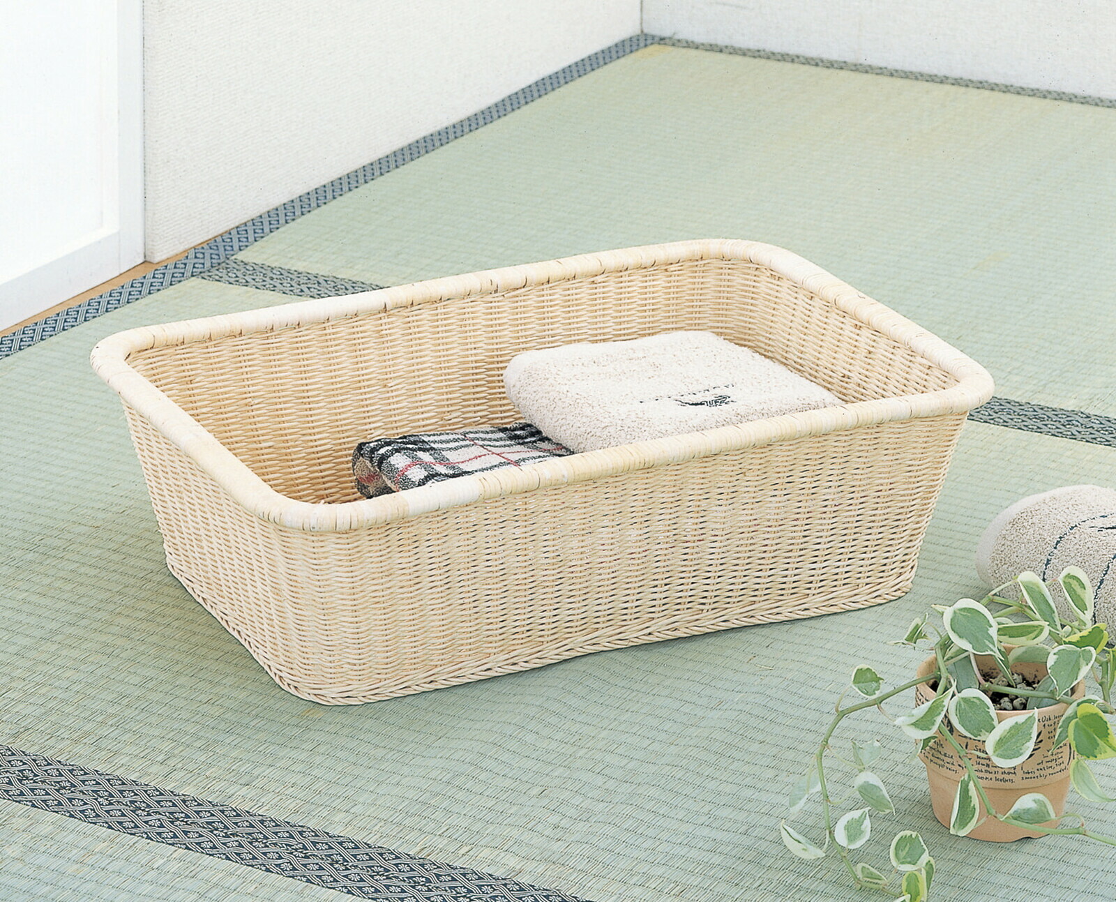 Romantic Rattan 籐脱衣かご 今枝商店 ラタン製品 C20 脱衣かご【送料無料】 5,760円