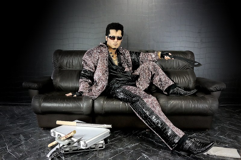 流行に 楽天市場 蛇総柄 切替 長袖 セットアップ ジャージ 茶色 服 オラオラ系 悪羅悪羅系 ヤクザ ヤンキー チョイ悪 チョイワル 派手 メンズ ファッション 悪党の店 卍 バースジャパン 日本産 Dogalmaya Com