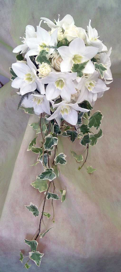 楽天市場】ウエディングブーケ/ユリ鉄砲ユリキャスケードブーケ